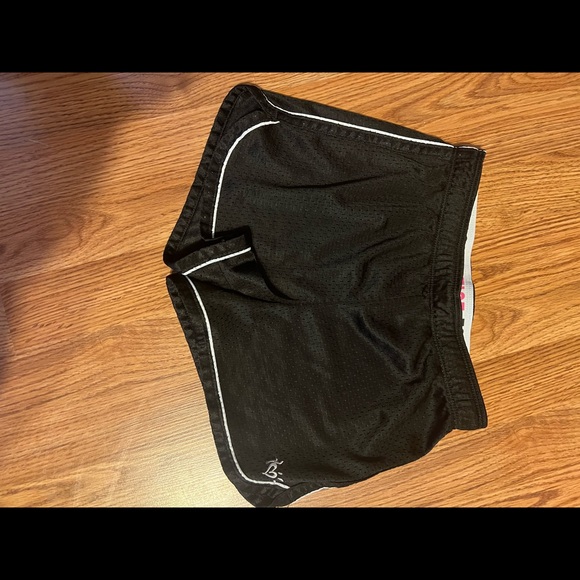 Justice black with white trim shorts sz 10 - Picture 3 of 4